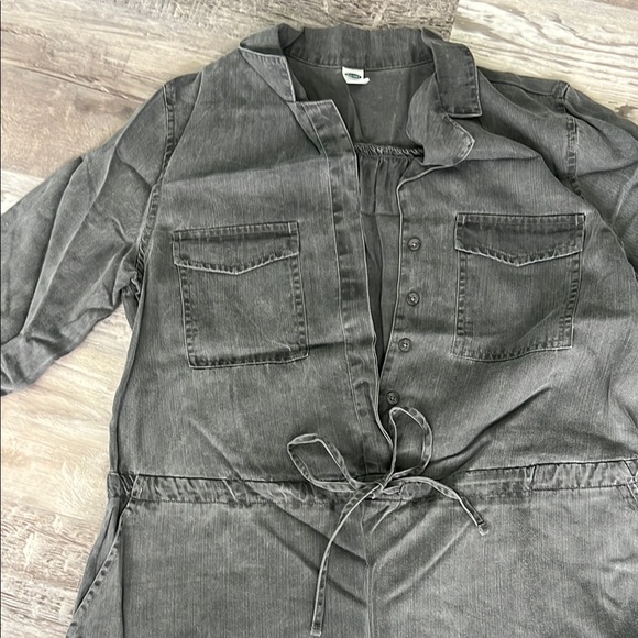 Gray Utility Dress with Pockets - Picture 3 of 8